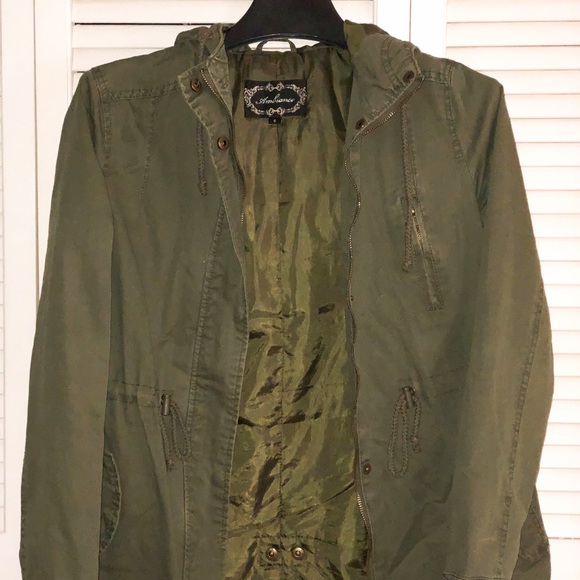 Army Green Lightweight Jacket - Picture 4 of 5